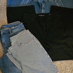 (4) pair of Style and Company Jeans